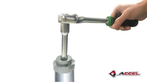 ACCEL KLUCZ DO SERWISU ZAWIESZEŃ PRZEDNICH SHOWA DWUKOMOROWYCH ZESTAW ADAPTERÓW DO ROZKRĘCANIA WKŁADU I ZEWNĘTRZNEJ NAKRĘTKI 50M