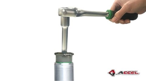 ACCEL KLUCZ DO SERWISU ZAWIESZEŃ PRZEDNICH SHOWA DWUKOMOROWYCH ZESTAW ADAPTERÓW DO ROZKRĘCANIA WKŁADU I ZEWNĘTRZNEJ NAKRĘTKI 50M