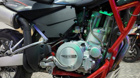 SWM 650 SUPERDUAL T MOD RALLY TOWER